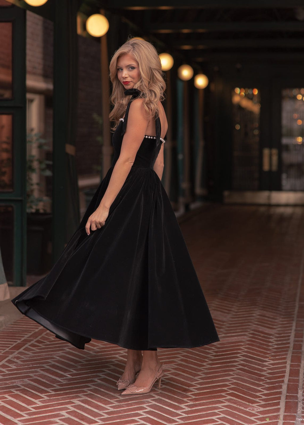 Mary Velvet Pearl Trim Bow Detail Midi Dress - Black