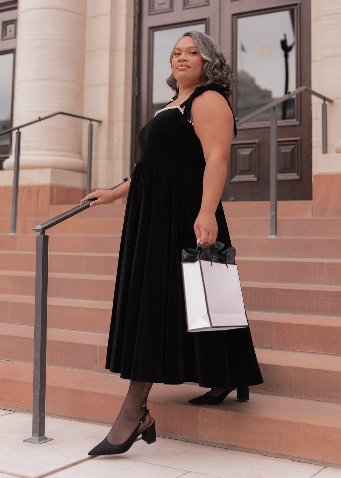 Mary Velvet Pearl Trim Bow Detail Midi Dress - Black