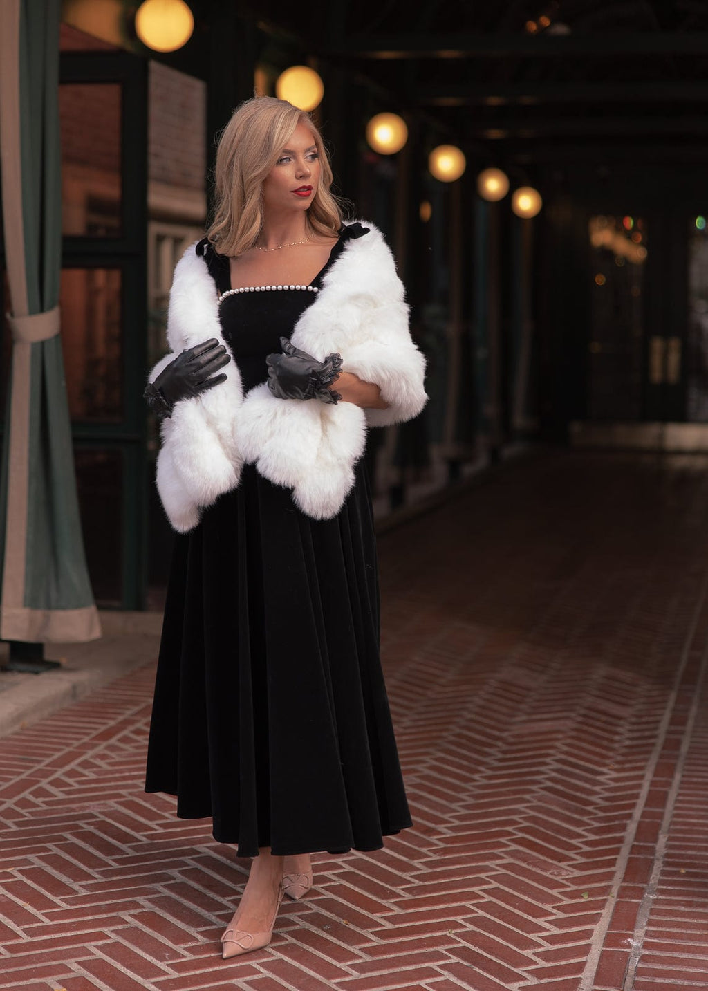 Mary Velvet Pearl Trim Bow Detail Midi Dress - Black