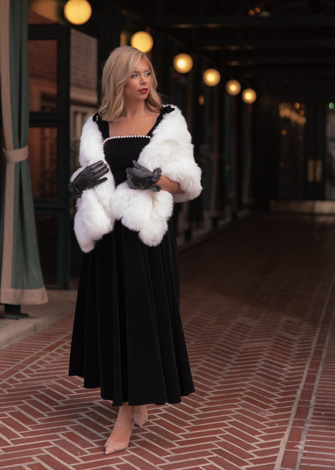 Mary Velvet Pearl Trim Bow Detail Midi Dress - Black