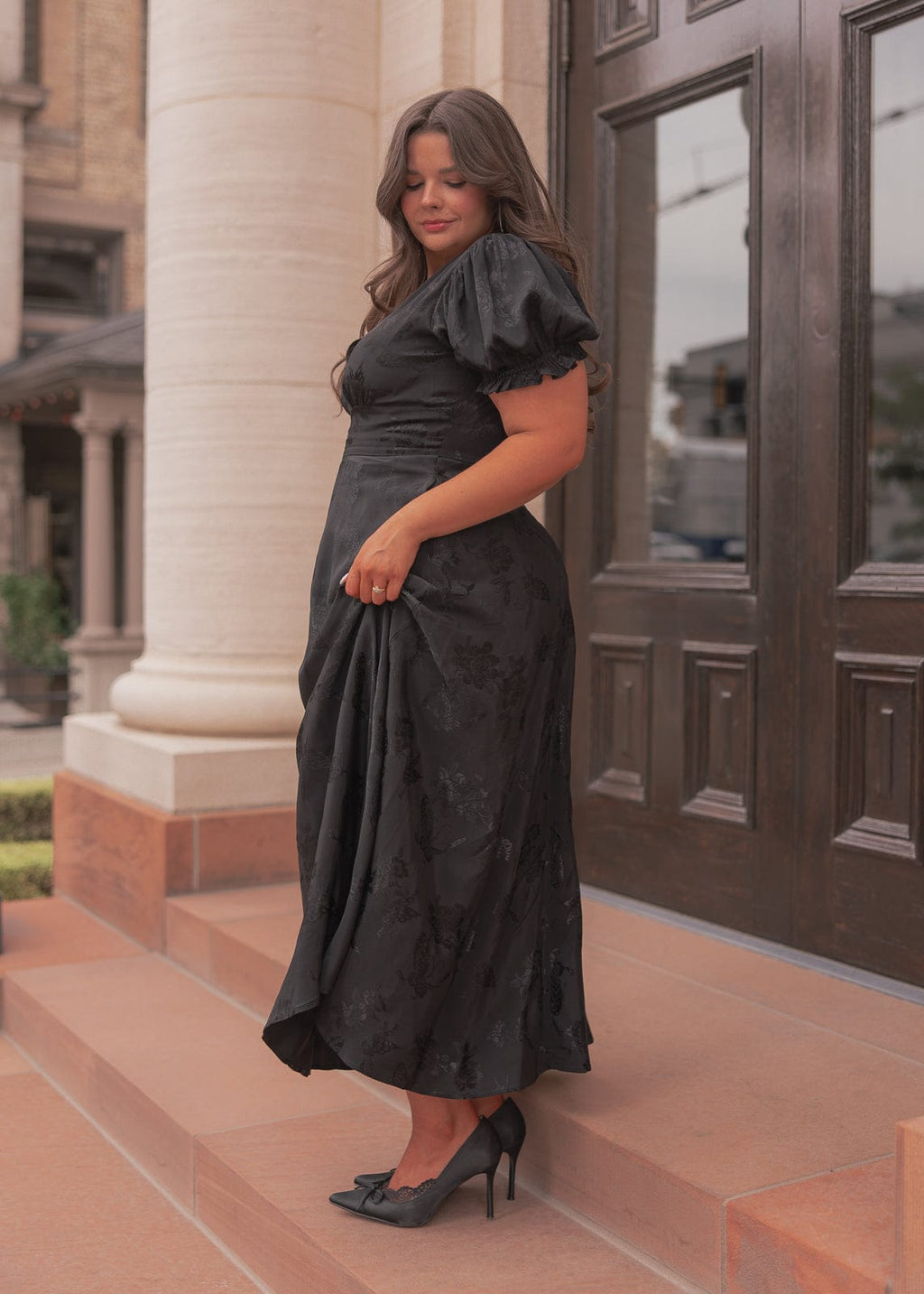 Mila Puff Sleeve Jacquard Floral Satin V-Neck Midi Dress - Black