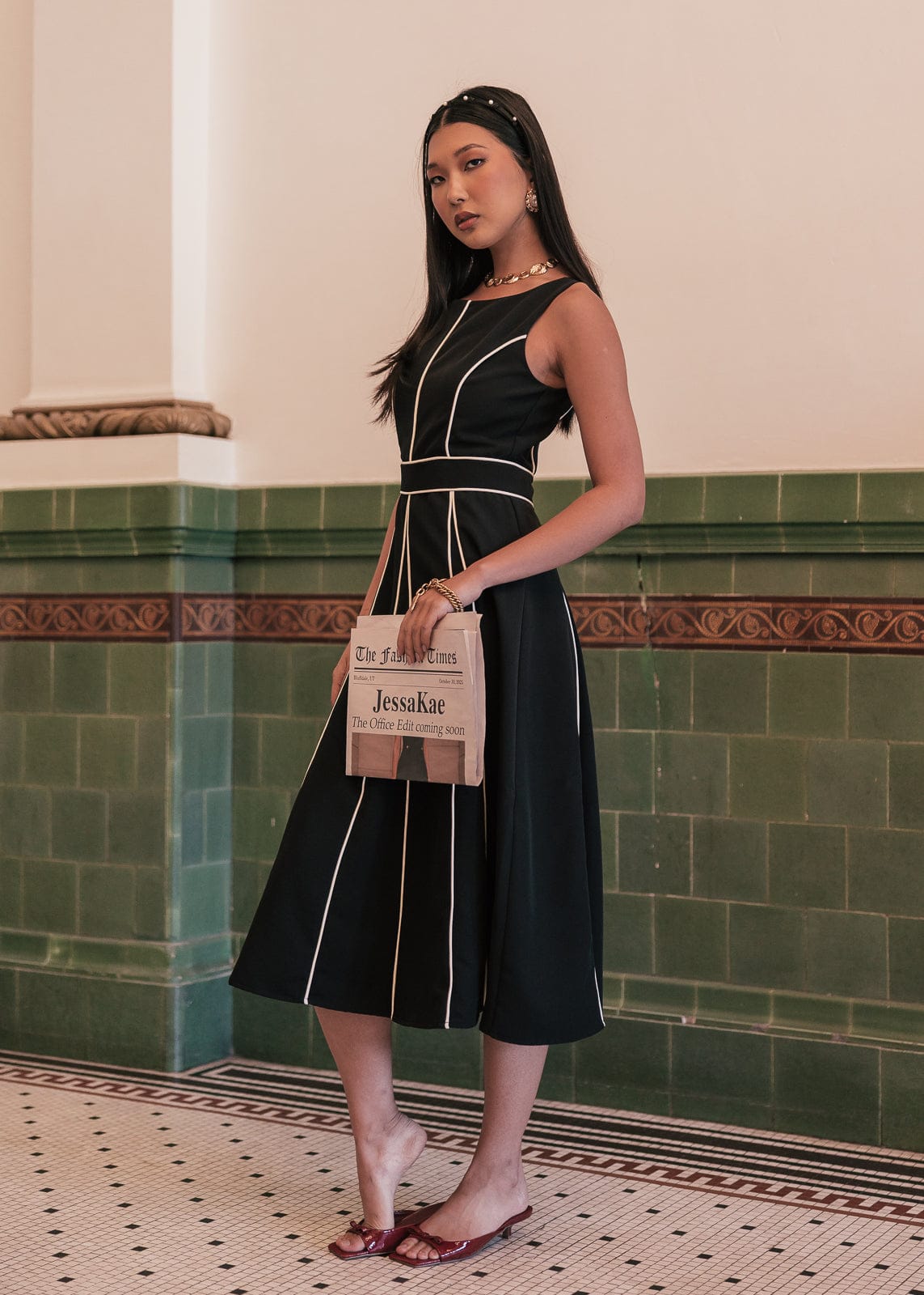 Vivienne Box Pleat Dress - Black