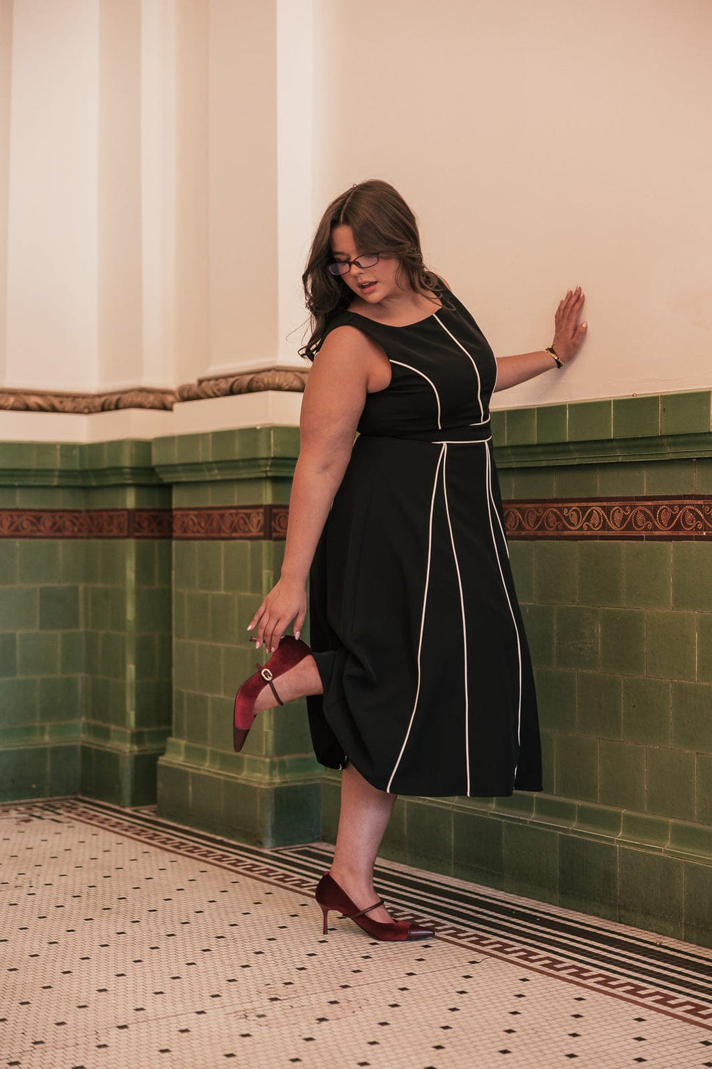 Vivienne Box Pleat Dress - Black